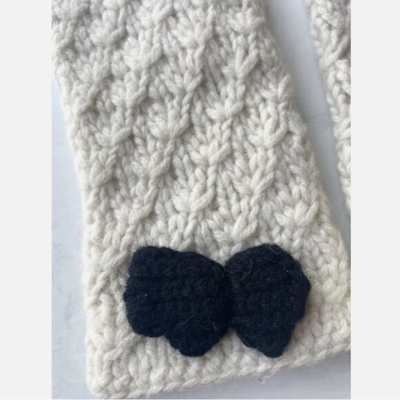 NEW H&M Girls Ivory White Wool Knit Mittens With Bow One Size Fits 8-11 Y - Picture 4 of 6